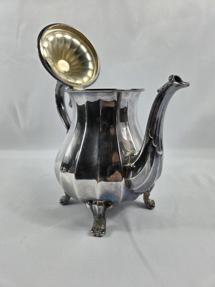 WM ROGERS Vintage Silverplate 1002 Tea Or Coffee Server