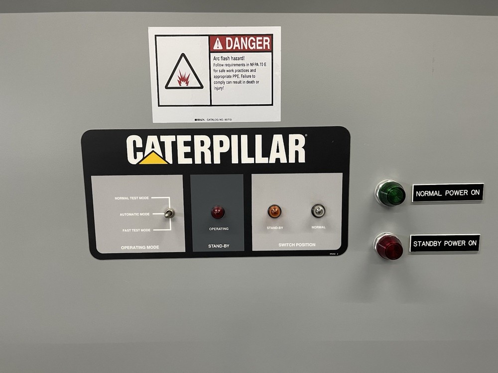 800 Amp Caterpillar Automatic Transfer Switch - 277/480v 3 Phase 4-Pole