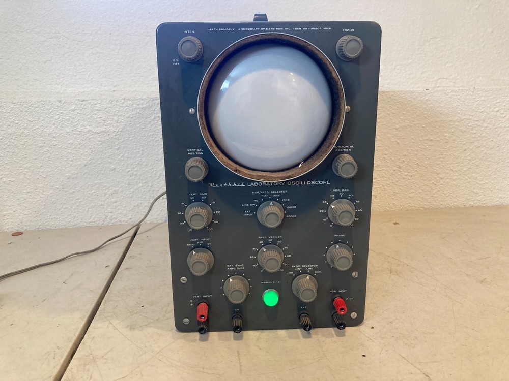 Heathkit Laboratory Oscilloscope Model OM-12