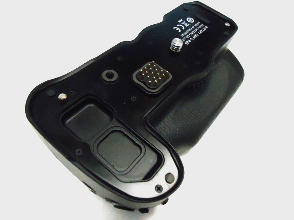 PENTAX D-BG6 BATTERY GRIP
