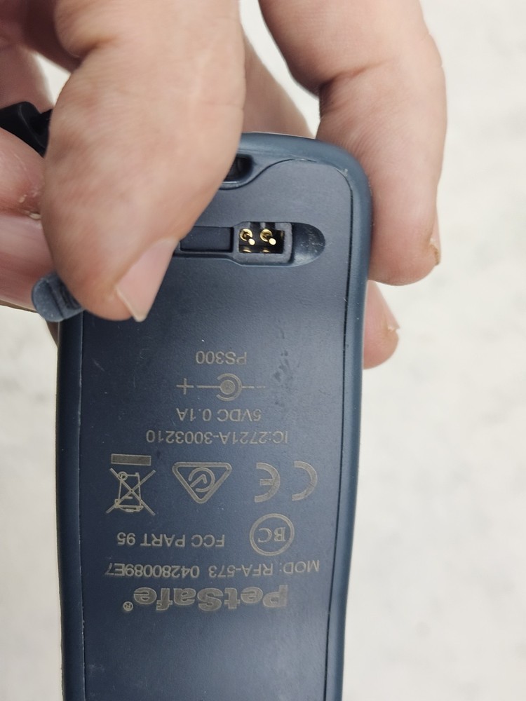 PETSAFE RFA 573 TRANSMITTER NO CHARGER