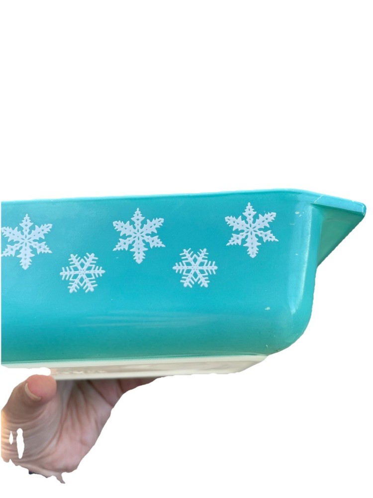 Vintage PYREX ~ 2 Quart Turquoise SNOWFLAKE ~ Rectangular Baking Dish ~ 575-B 🤩