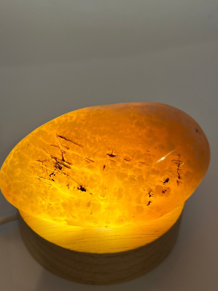 Flower Agate Palmstone