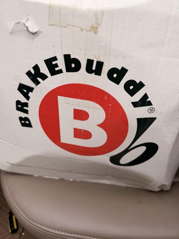 towed vehicle brake system