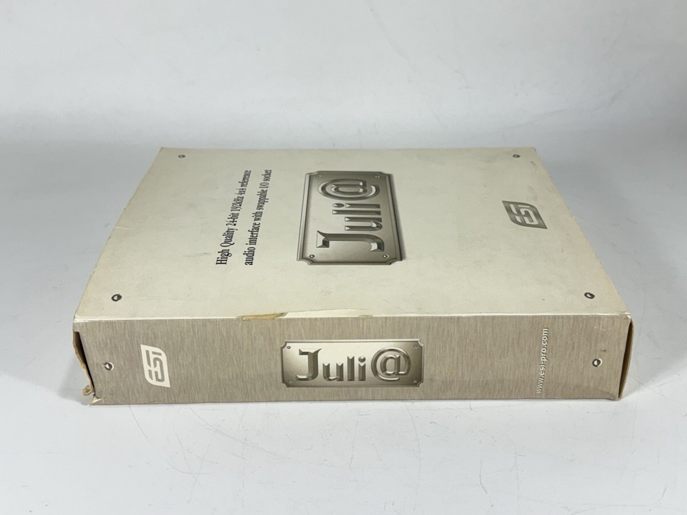 ESI Juli@ 24-bit 192kHz 4x4 Reference Audio Interface with Swappable I/O Socket