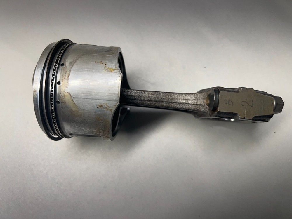1981 Honda GL500 Left Side Piston and Connecting Rod