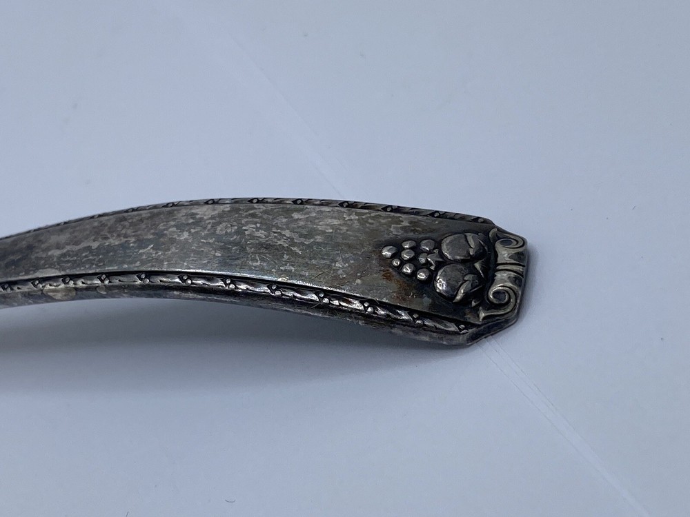 Oneida Tudor Serving Spoon Silver Plate 7"