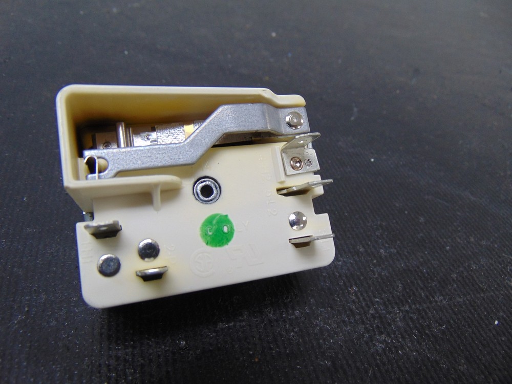 Whirlpool Range WFC150M0EW1 Surface Element Control Switch WP3148953