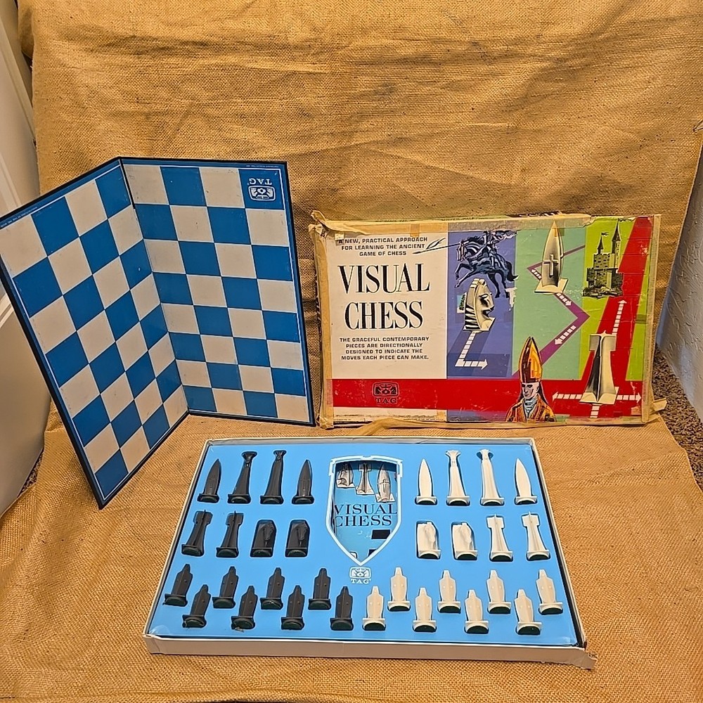 1965 Visual Chess Set TAG MCM Harvey Kidder Contemporary Directional Design