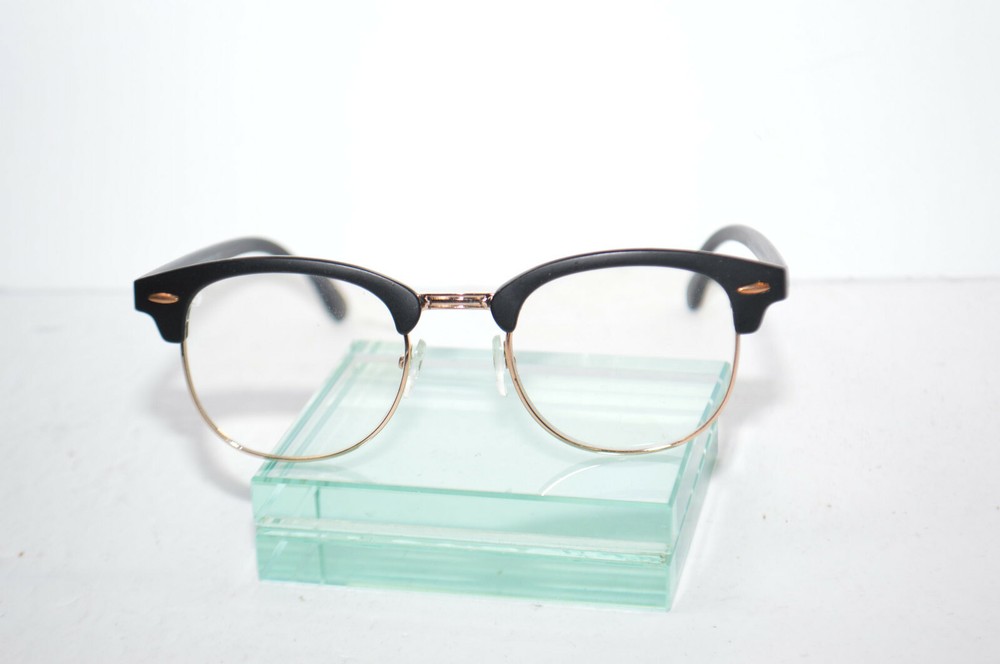 Yogo Vision 7052 Eyeglasses Frames 52[]19-142MM