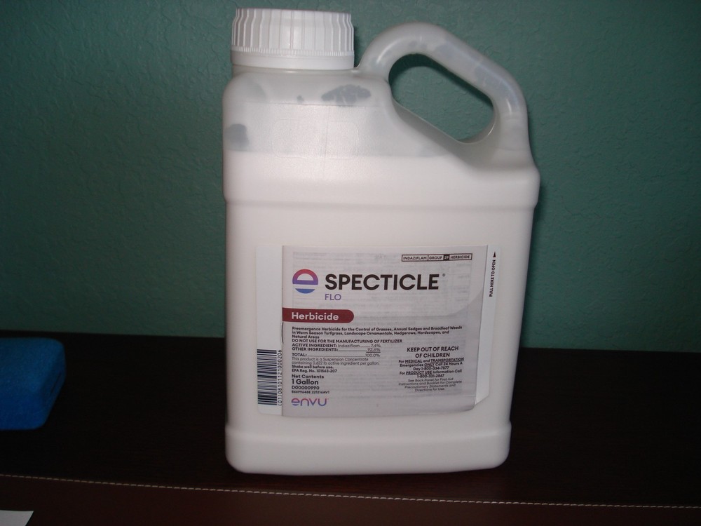 Specticle Flo Herbicide 1 Gallon