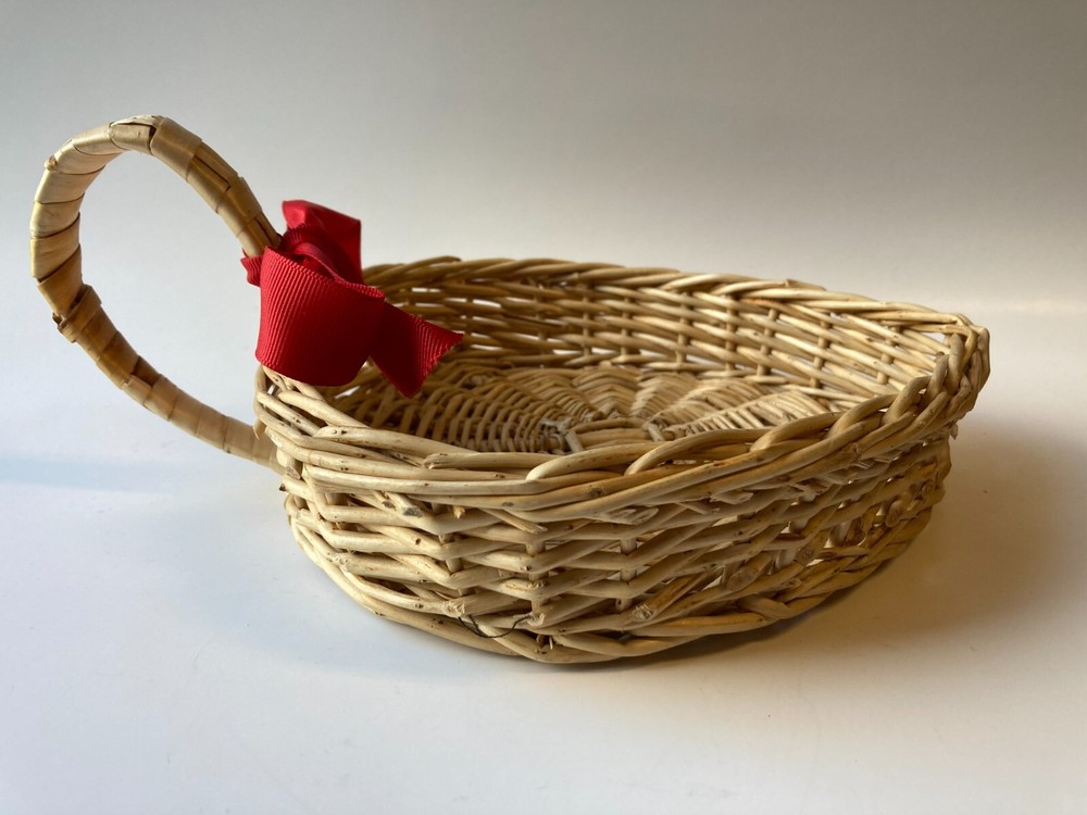 Heart Shaped Wicker Basket 8"