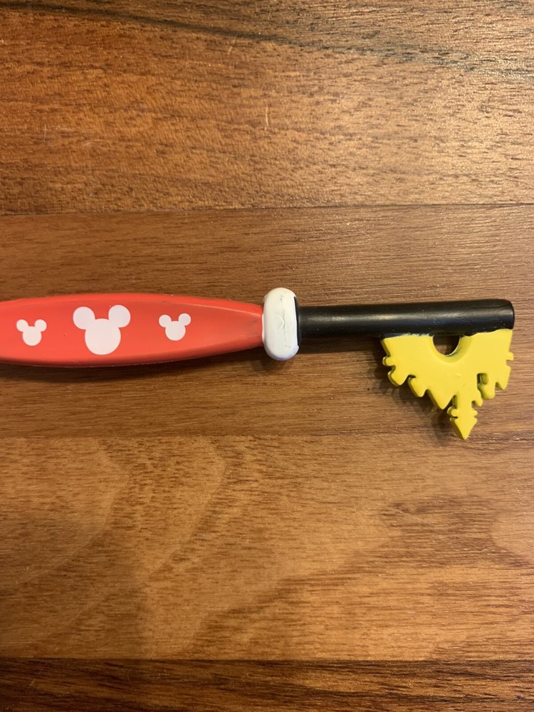 Mickey 90th Anniversary Key