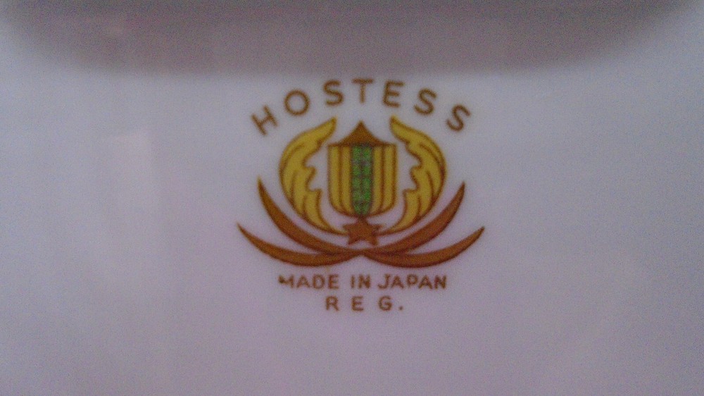 Hostess by Gold Castle Oval Platter