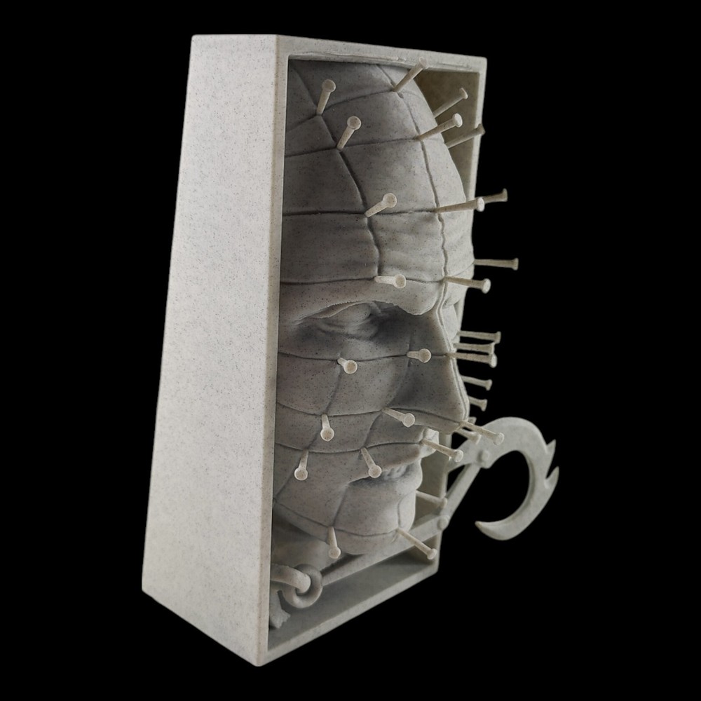 Hellraiser Pinhead-Inspired 3D-Printed Book Nook