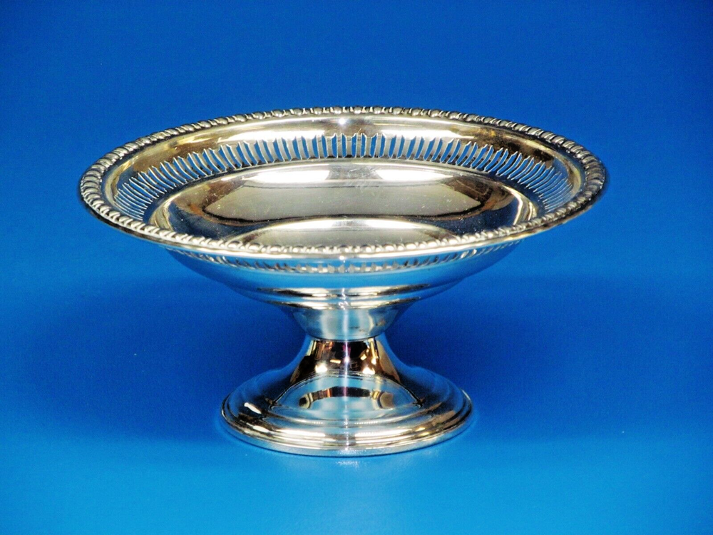WM. Rogers. MFG. CO Sterling Silver Weighted Footed Compote Candy Dish.