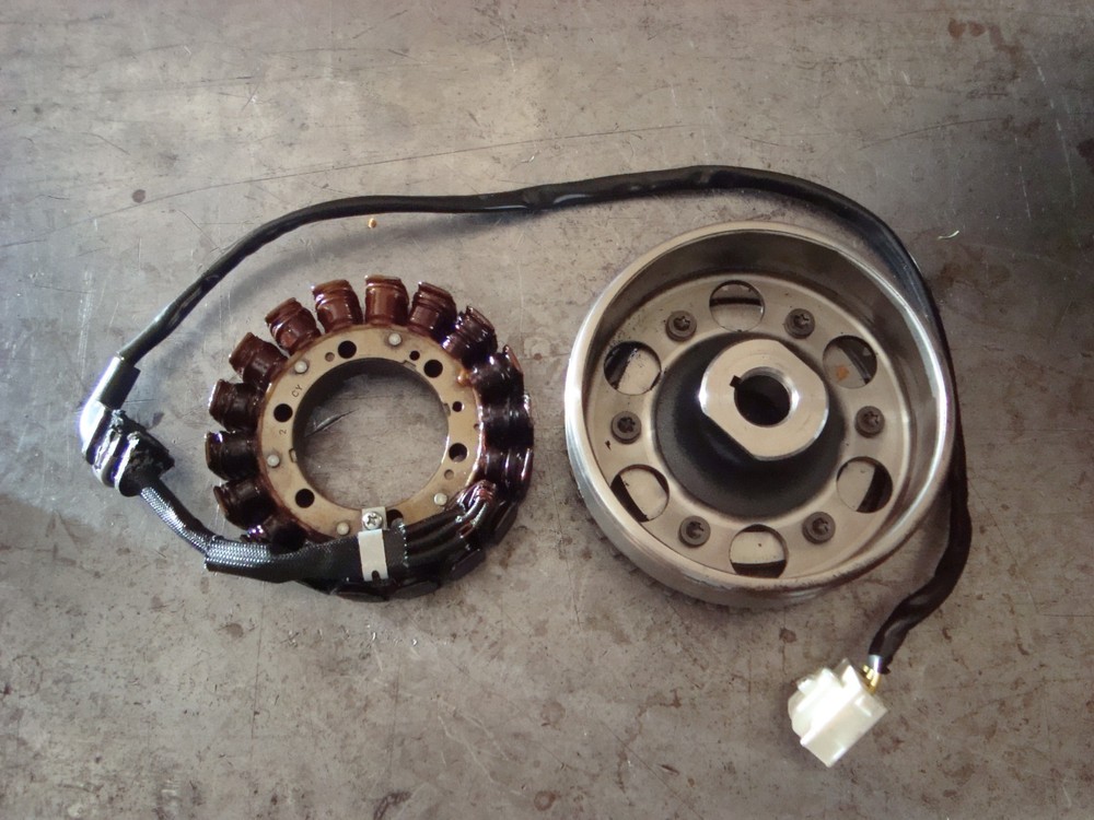 Honda CBR929RR CBR 929 2000 2001 Engine Alternator Generator