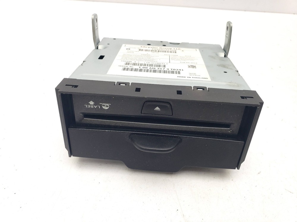 JEEP CHEROKEE KL MK5 CD PLAYER HEAD UNIT P05091563AB 2014
