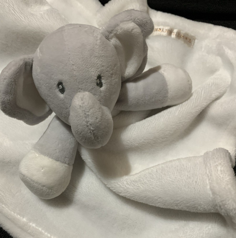 Blankets & Beyond Elephant Comforter White/Grey