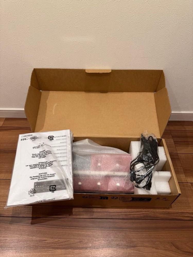BOSS [RC-600] Loop Station New JP Version w/Accessories