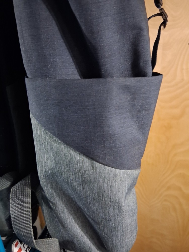 Thule Lithos 16L BACKPACK Carbon BLUE Excellent Condition