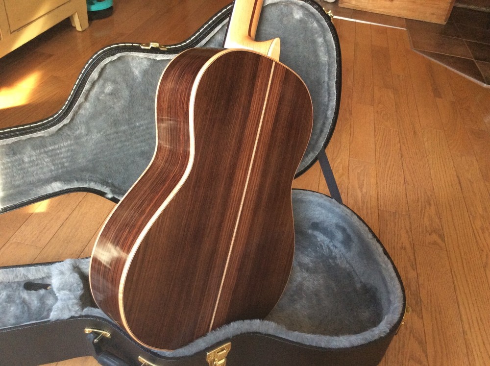 Hand-Crafted All Solid Wood Classical Guitar