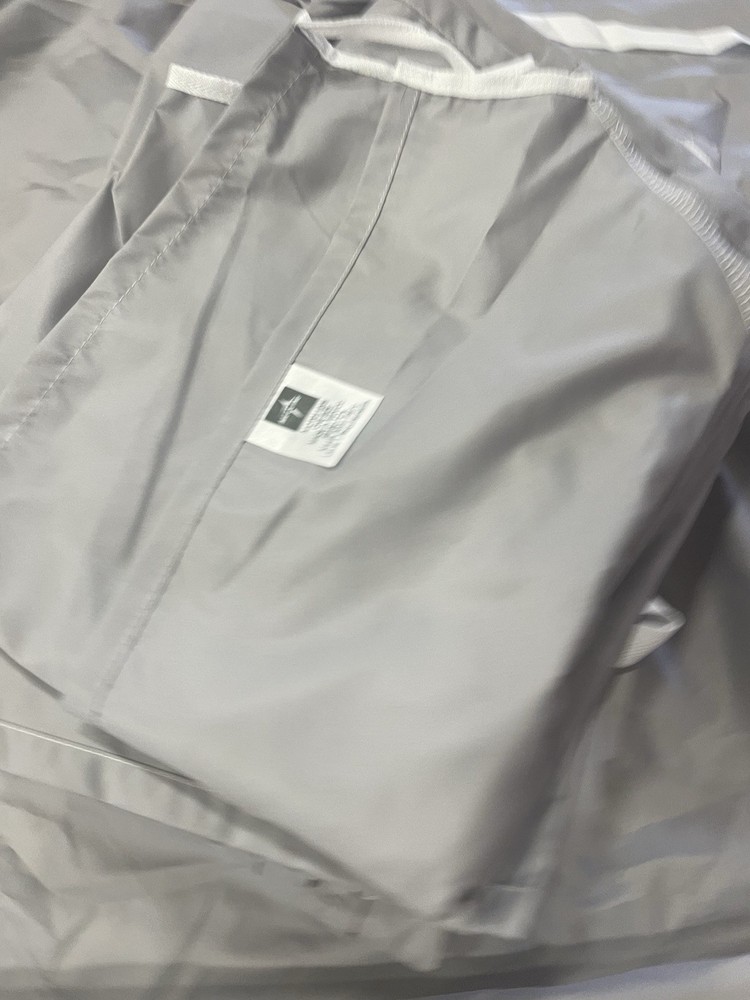 MEDLINE REUSABLE FLUID-RESISTANT POLYESTER ISOLATION GOWNS LEVEL 1 GREY quant :1