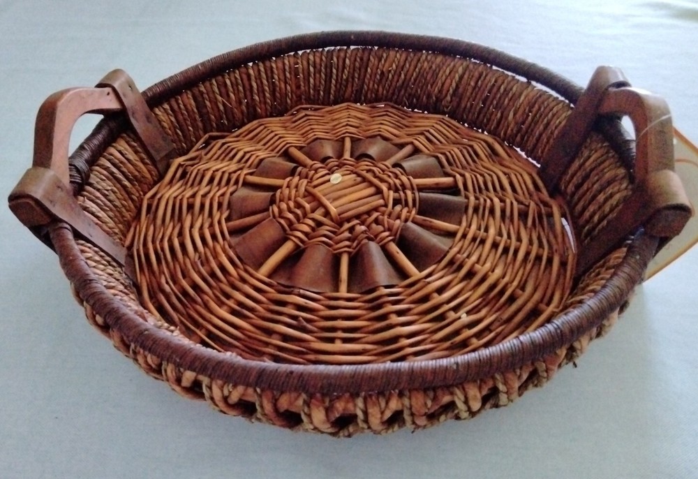 LOT OF 3 WICKER BASKETS