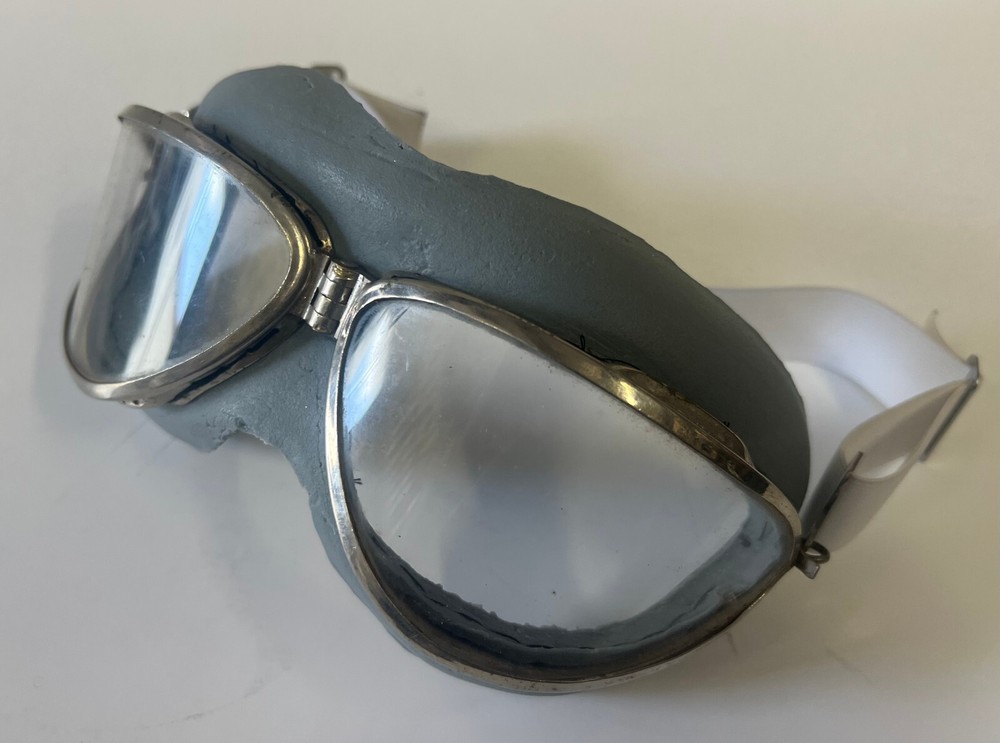SEESALL FLYING GOGGLES - EXCELLENT