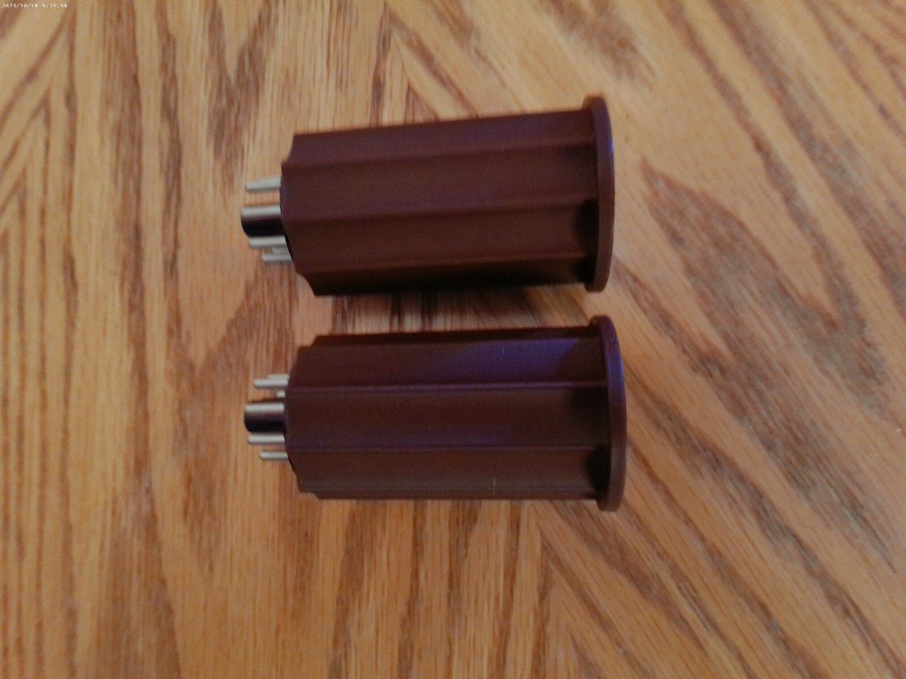 8-PIN OCTAL BASE HAM RADIO COIL FORMS (MISSING # 6-PIN)