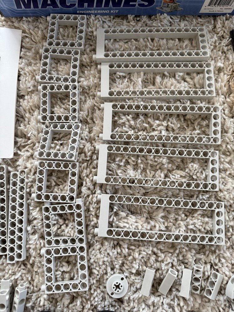 Thames & Kosmos Remote Control Machines