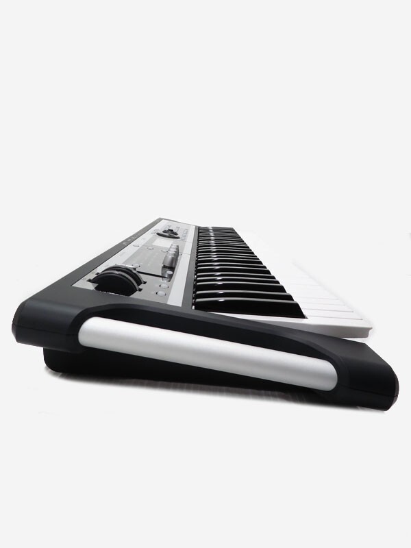 KORG X50-61 Synthesizer