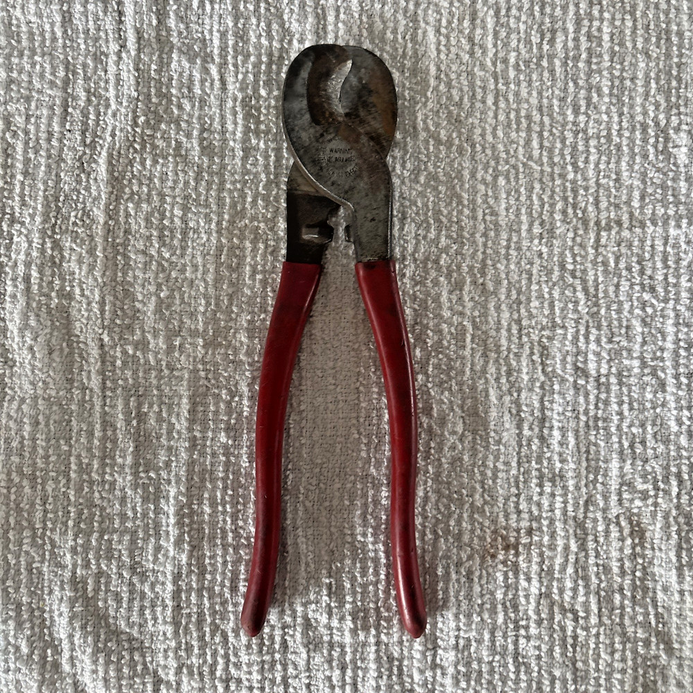 Klein Tools 63050 9-1/2" High Leverage Cable Cutters Pliers