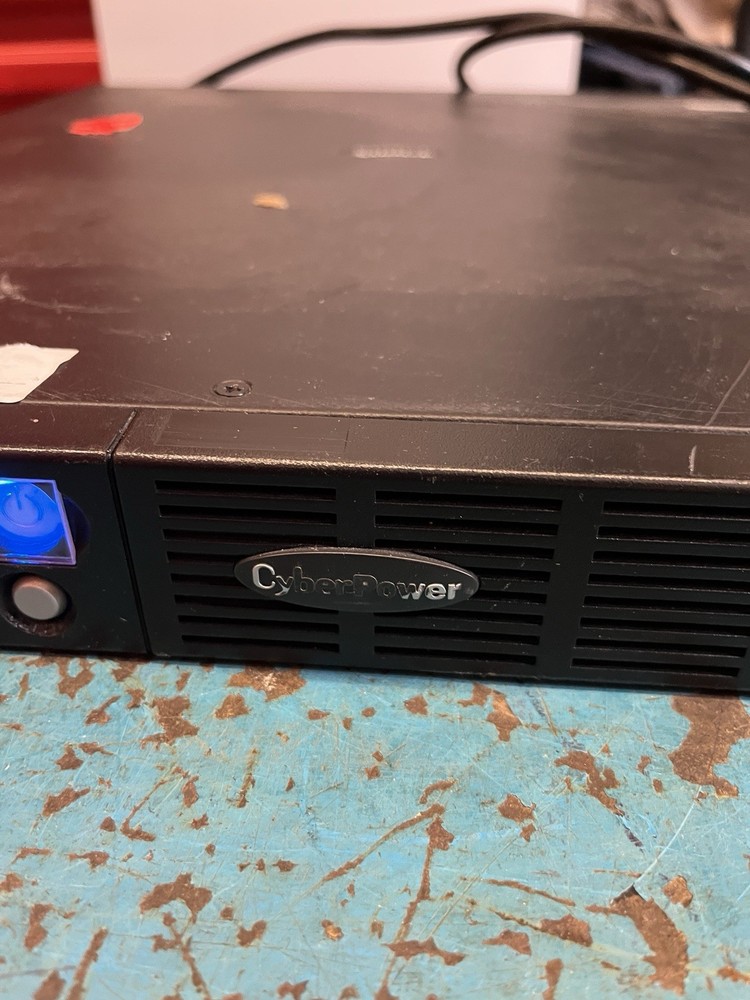 CyberPower Energy Saving Technology Battery Backup OR1500LCDRM1U Tested & Workin