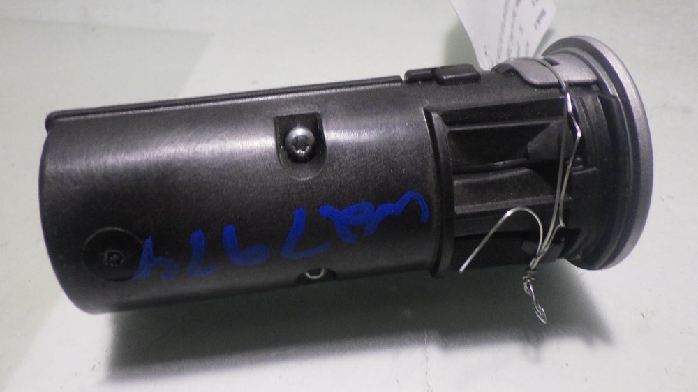 16 CHRYSLER 200 Push button ignition 68185801AB