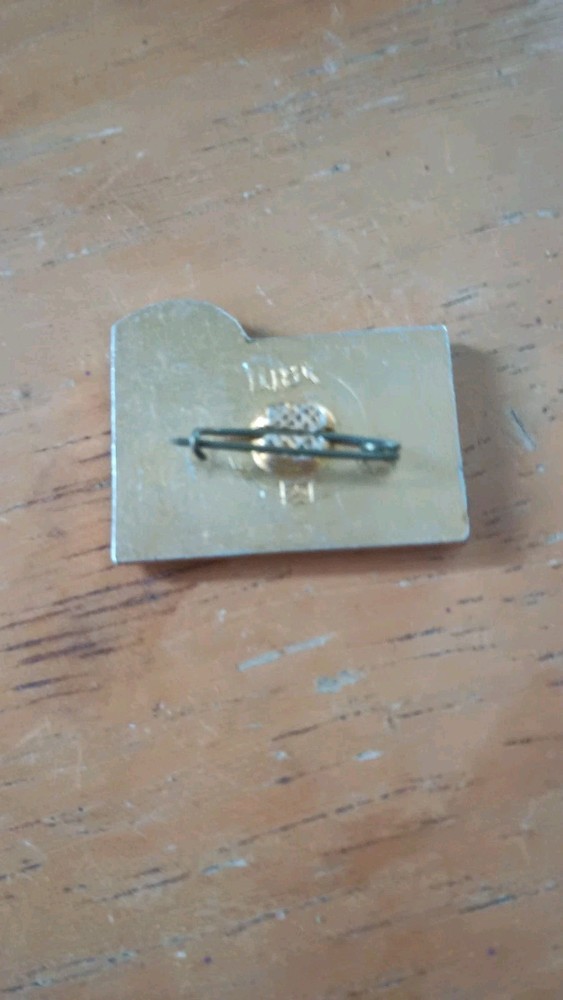 Vintage 1880-1980 Soviet Pinback