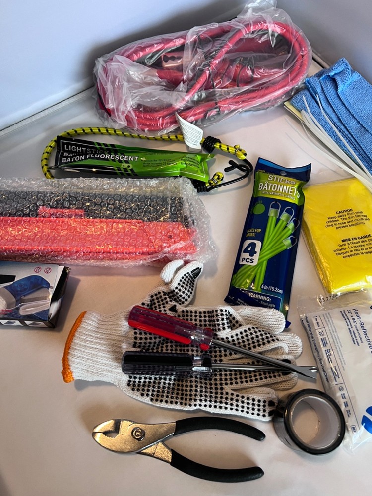 Hyundai Roadside Assistant kit