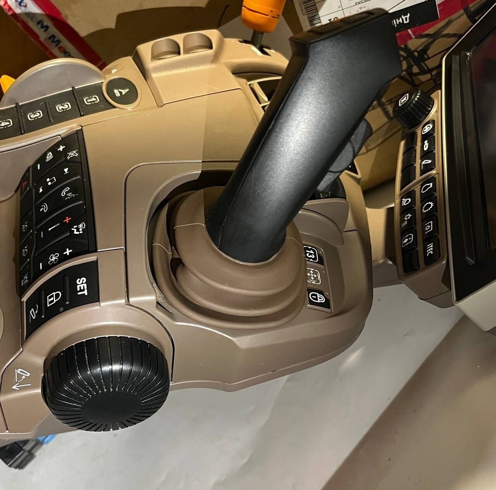 John Deere Commadcenter commandarm Console With Joystick 🕹️ Command Center