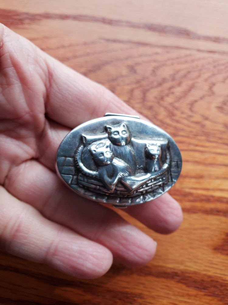 Vintage Sterling Silver Kitten Pill Keep