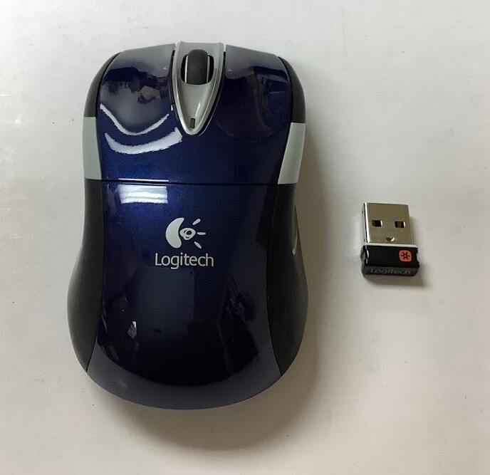 Logitech M525 Wireless Mouse, Blue