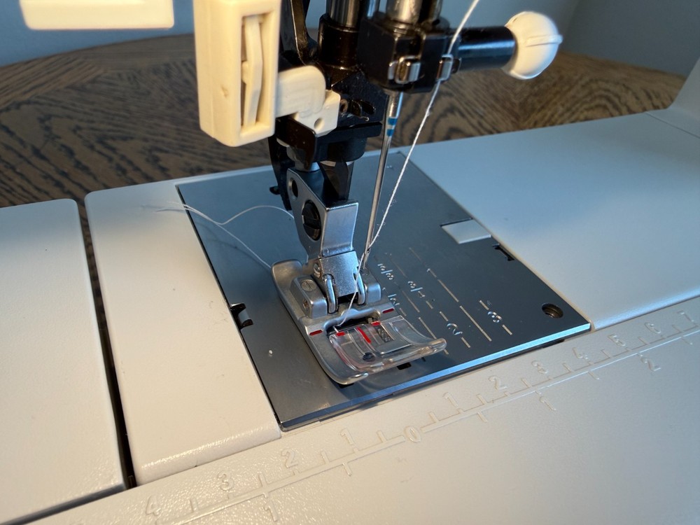 PFAFF Tiptronic 2030 sewing machine