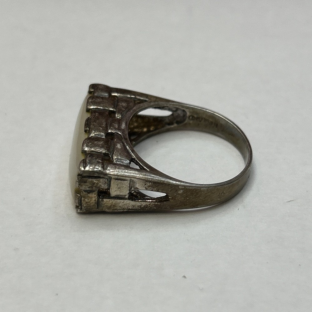 Vintage 925 Solid Sterling Silver Gemstone Ring