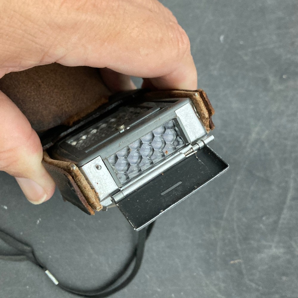 Sekonic Auto Leader 3 Model 162 Light Meter with Case Works