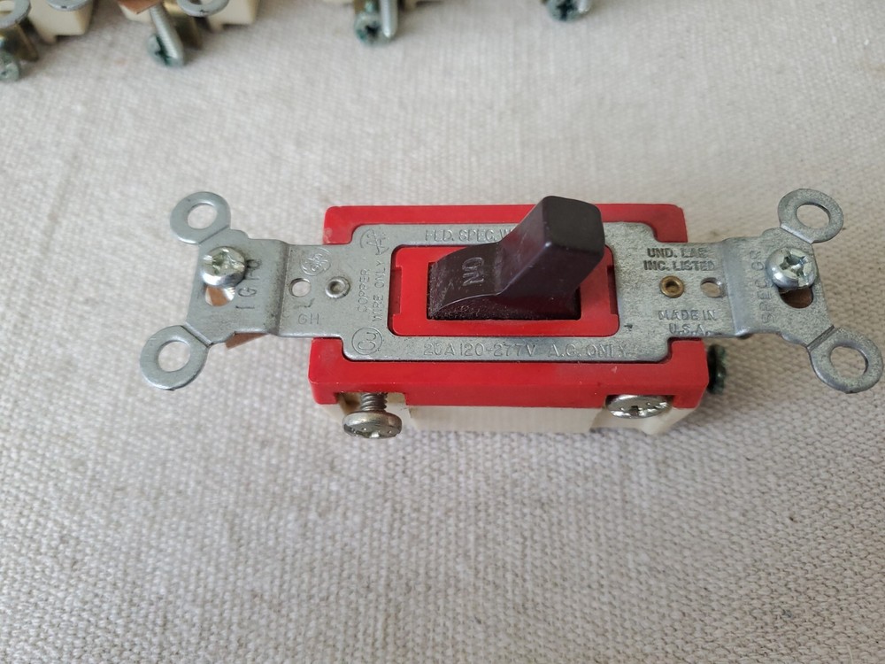 (PACK OF 13) GE TOGGLE SWITCH SPEC GRADE 20A BROWN