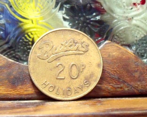BUTEN'S 20P HOLIDAY TOKEN