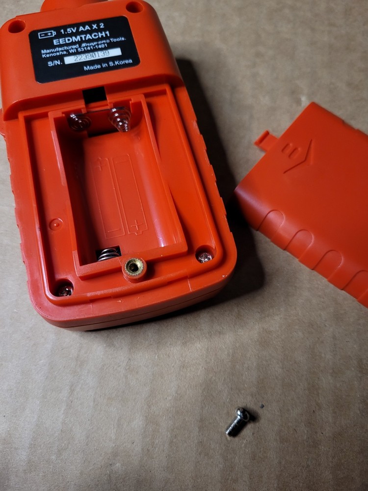 SNAP ON EEDMTACH1 DIGITAL TACHOMETER
