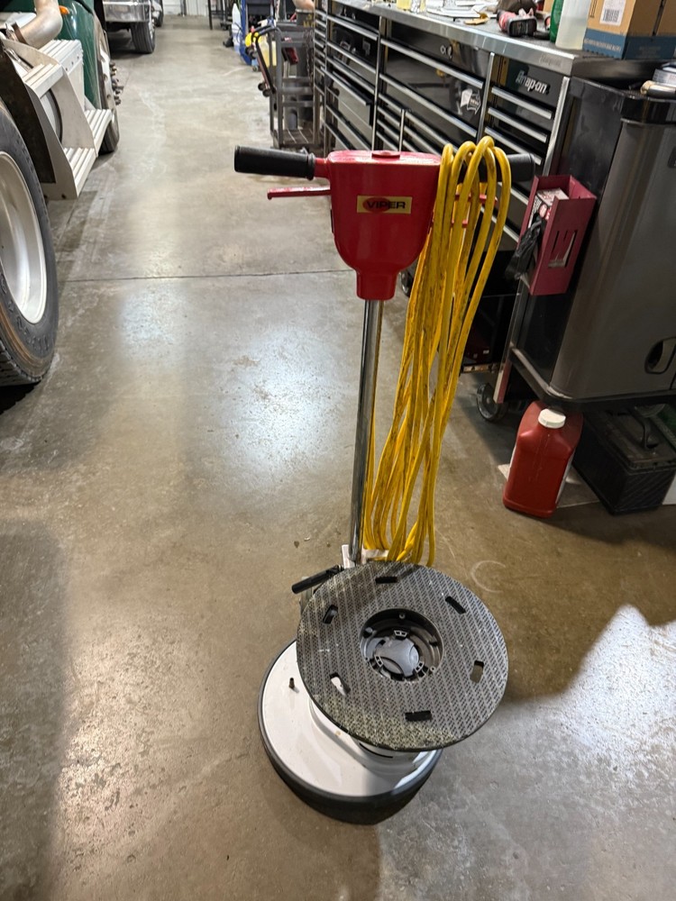 Viper Cleaning Equipment VN1700 Low Speed Buffer, 17" Deck Size