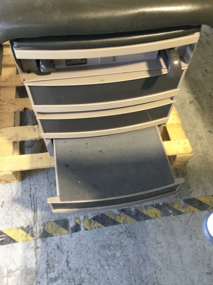 RITTER 304 EXAMINATION TABLE