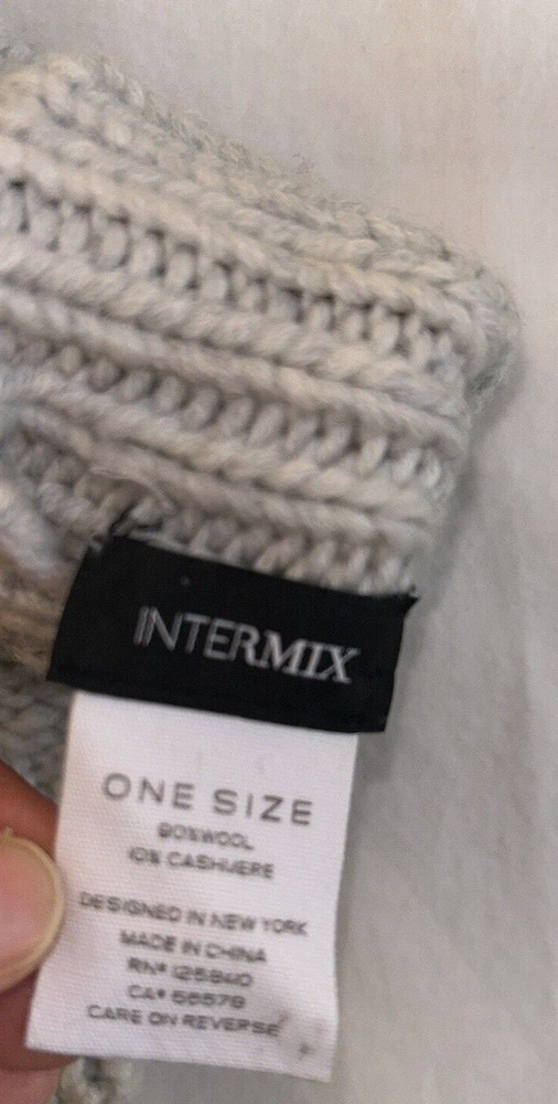 INTERMIX hat and gloves set EUC