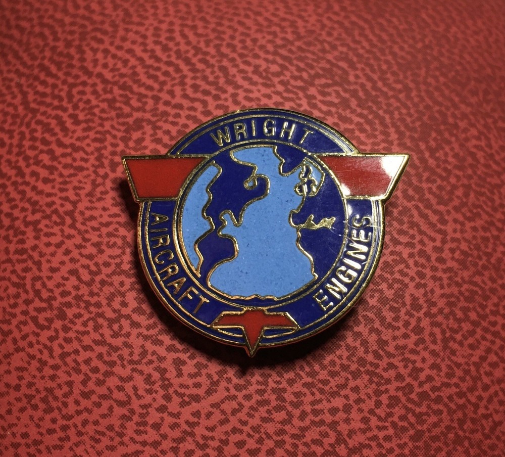 WWII ENAMEL WRIGHT AIRCRAFT ENGINES PIN